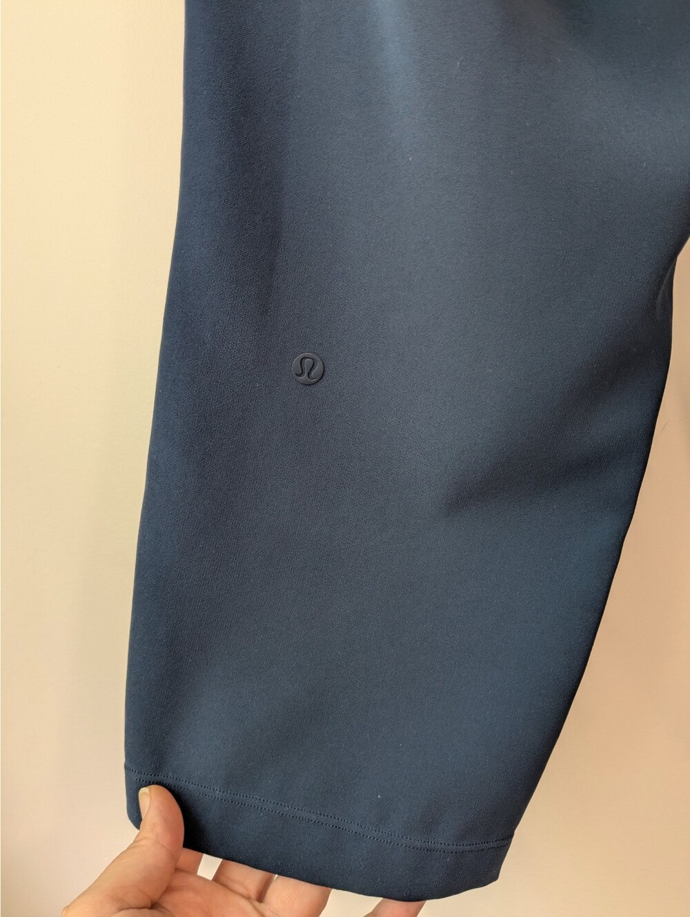Lululemon On The Fly Crop Pant In True Navy - Picture 5 of 7